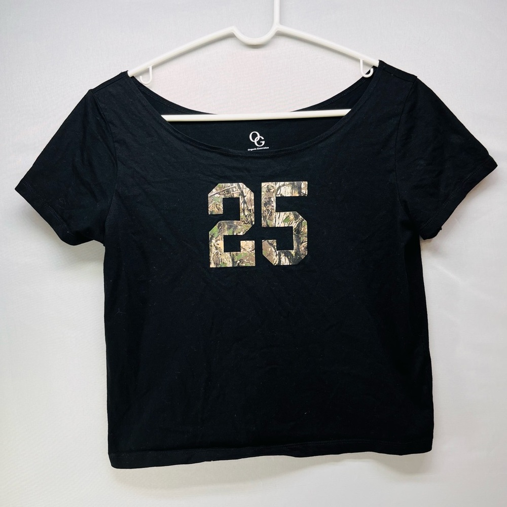 Black Camo Graphic 25  Women's‎ crop Top